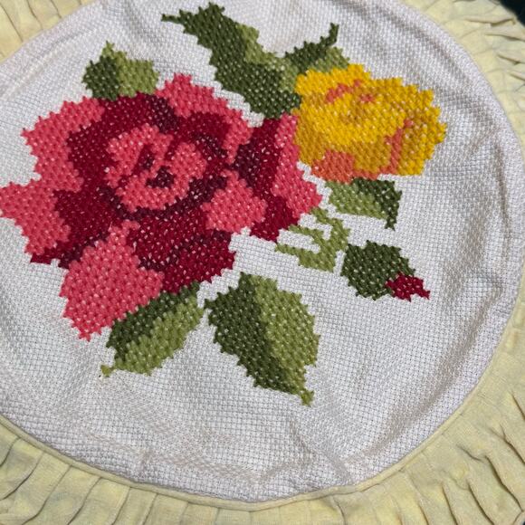 Floral Needlepoint Pillows 2 Round Ruffle Green Velvet Decorative MCM Granny 20" - Picture 3 of 12